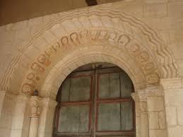 Detalle portico iglesia completo